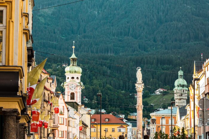 Guide to the top taxi apps in Innsbruck